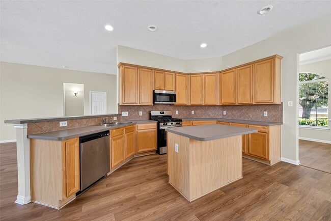 Building Photo - 16719 Bishop Knoll Ln