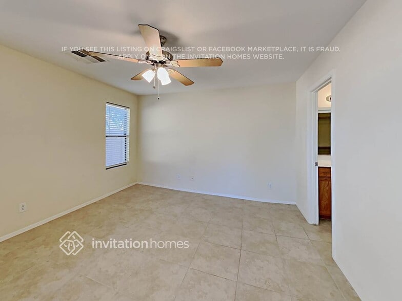 Building Photo - 34393 N Picket Post Dr