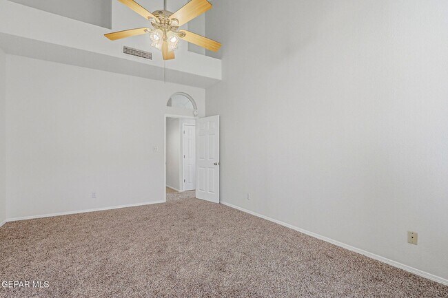 Building Photo - 7239 Desert Jewel Dr