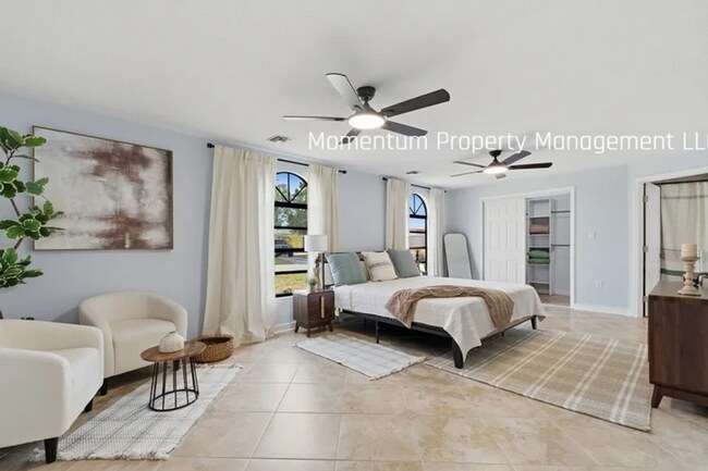 Building Photo - Gorgeous 4 Bedroom in Dunedin! Full Upgraded w/ a Pool!! Don't Miss Out!!