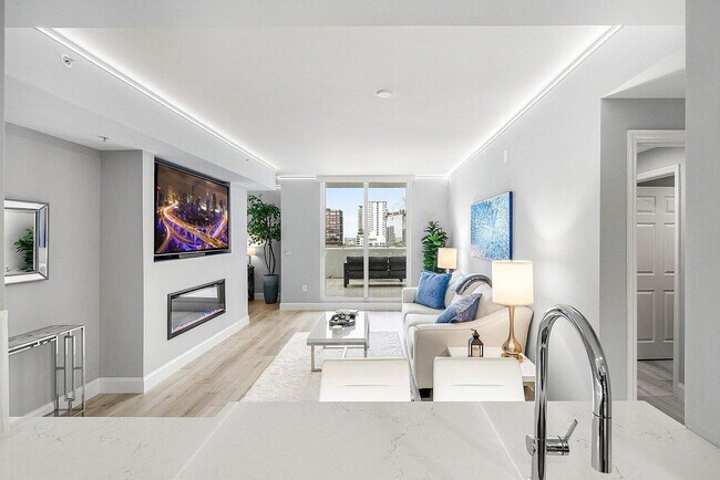 Building Photo - 255 Evernia St