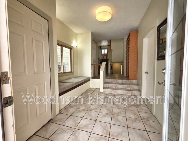 Building Photo - 321 N 22nd Ave