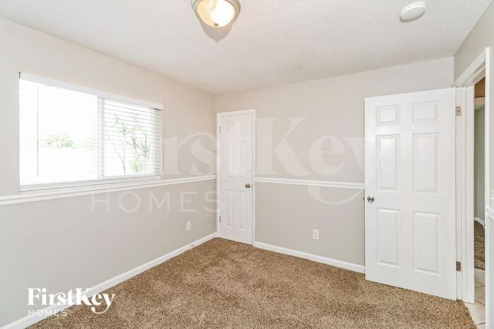 Building Photo - 1034 Hermosa Dr