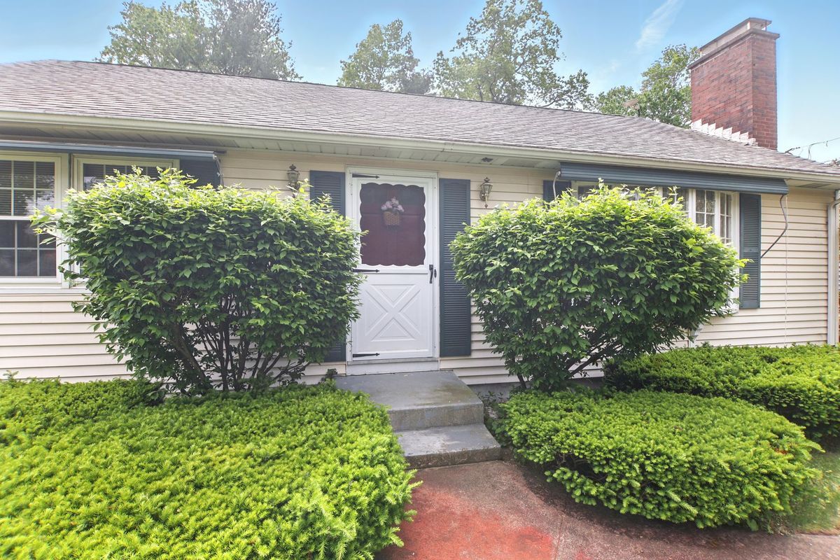 Building Photo - 109 Westwood Dr
