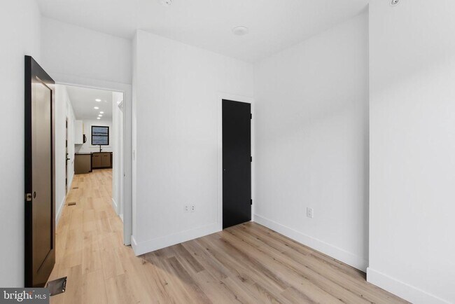 Building Photo - 2713 W Montgomery Ave