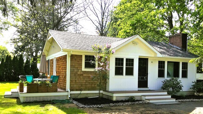 Primary Photo - 36 Whedon Ln