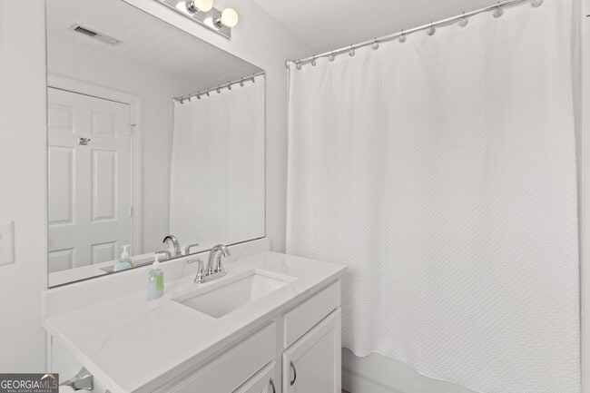 Building Photo - 2086 Cobblestone Cir NE