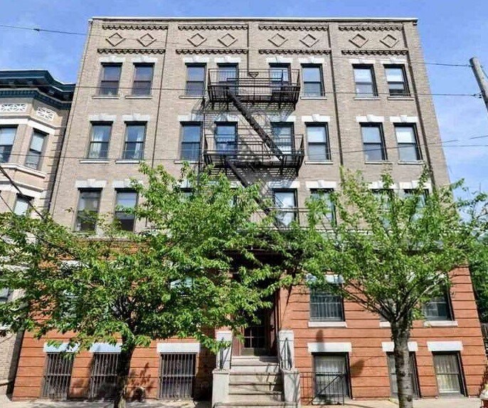 Building Photo - 102 Ogden Ave