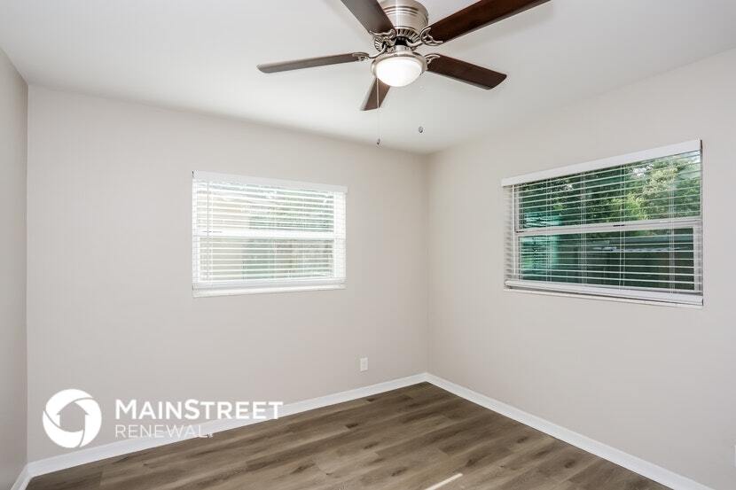 Building Photo - 11373 116th Ave N