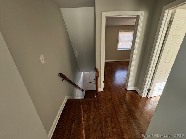 Building Photo - 1160 Whitney Ave