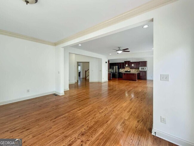 Building Photo - 8275 Majors Ridge Way