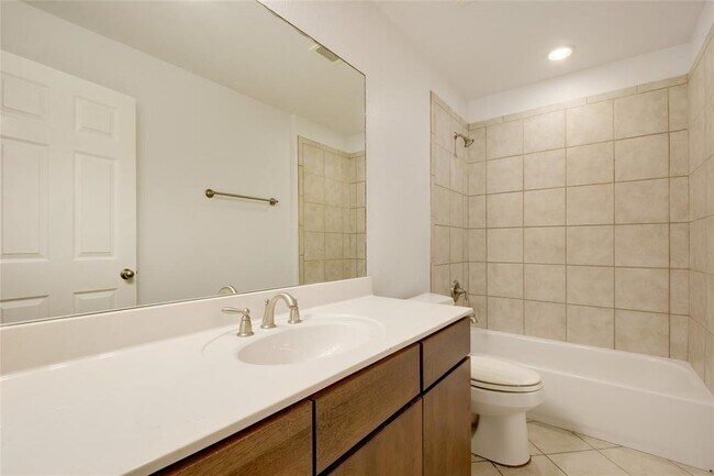 Building Photo - 2933 E Martin Luther King Jr Blvd