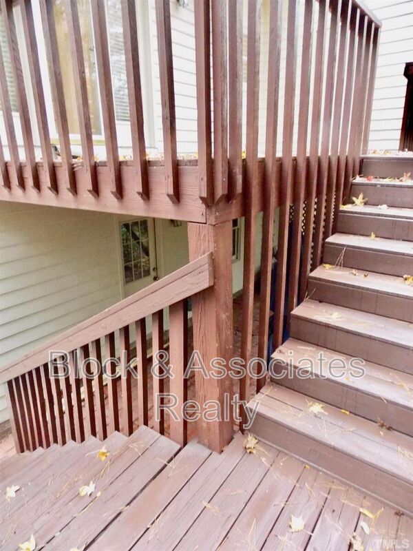 Building Photo - 54 Preakness Dr