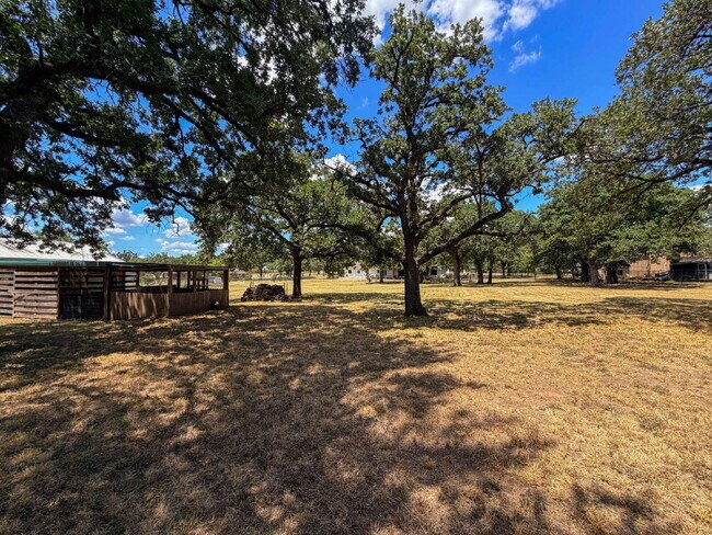 Building Photo - Beautiful 6 bed, 2 bath home in Burleson!