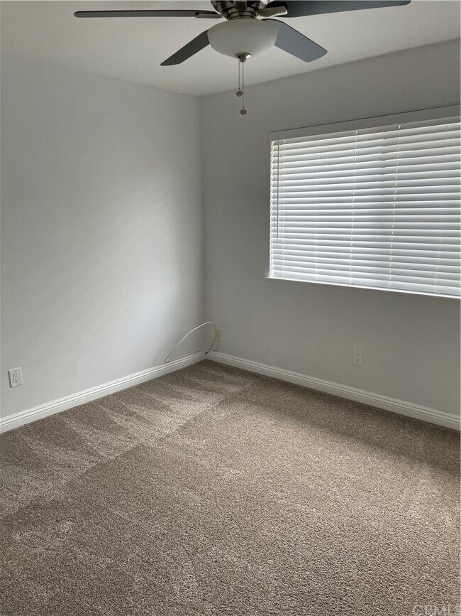 Building Photo - 139 Sinclair Ave