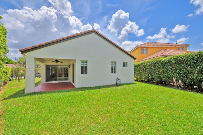 Building Photo - 1270 Majesty Terrace