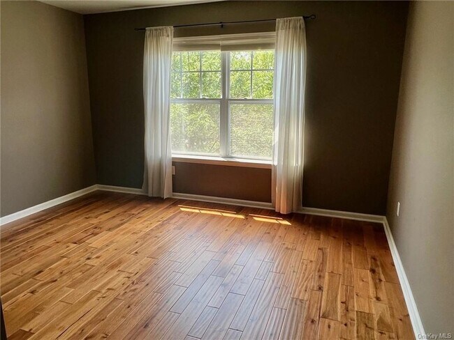 Building Photo - 41 High Ridge Ln