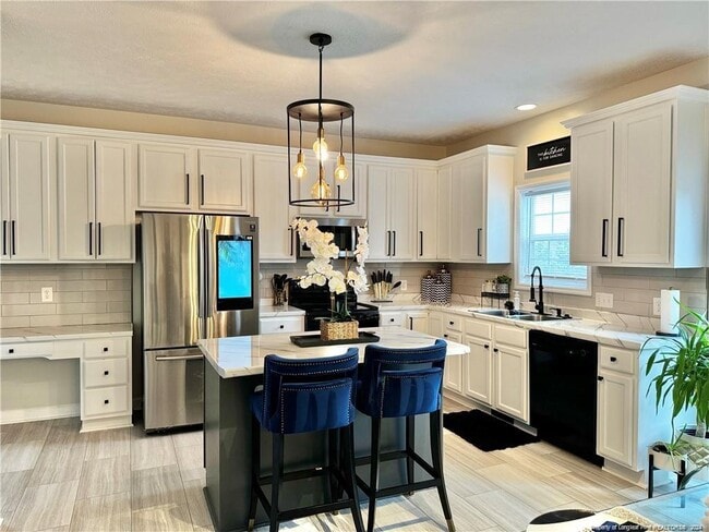 Building Photo - 434 Lenoir Dr