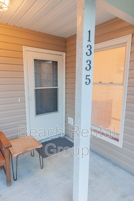 Building Photo - 1335 Melanie Ln