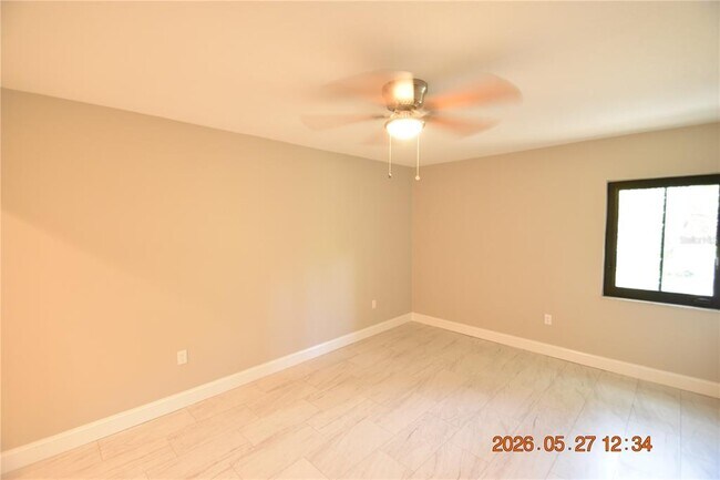 Building Photo - 877 114th Ave N