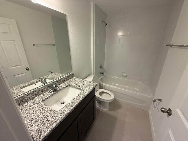 Building Photo - 6 Unison Ct