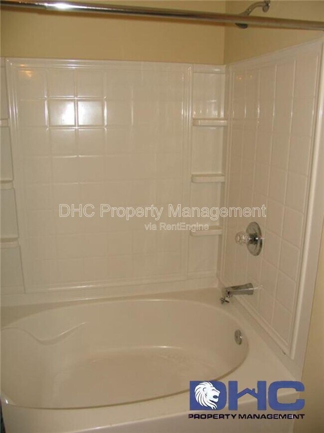 Building Photo - 2931 Vining Ridge Terrace