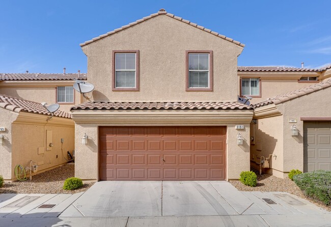 Building Photo - Charming 3-Bedroom Townhome in 89044 with Gated Porch, Walk-In Pantry & Spacious Primary Suite