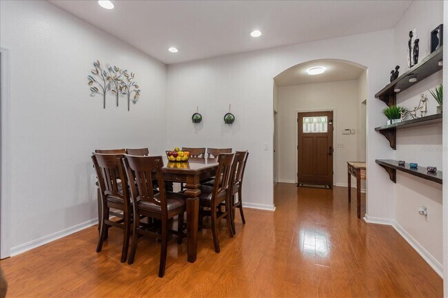 Building Photo - 15722 Green Cove Blvd