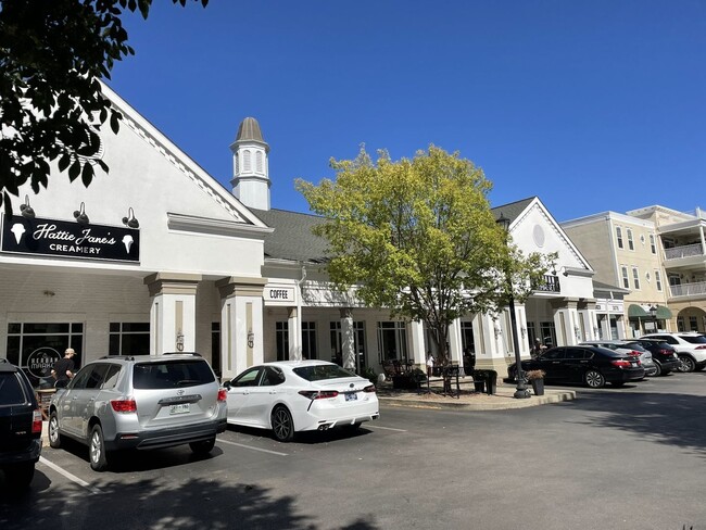 Building Photo - Welcome to this charming end unit townhome