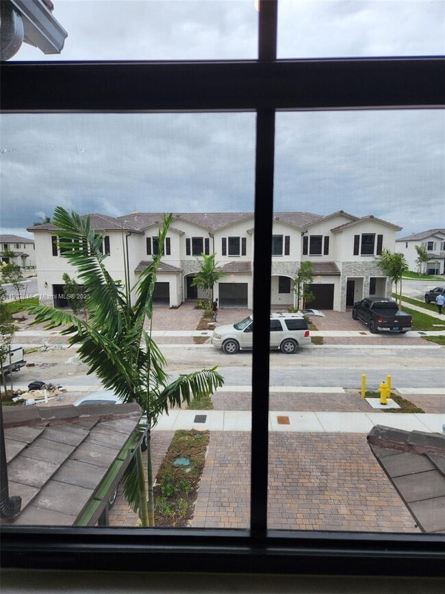 Building Photo - 13071 SW 232nd Ln