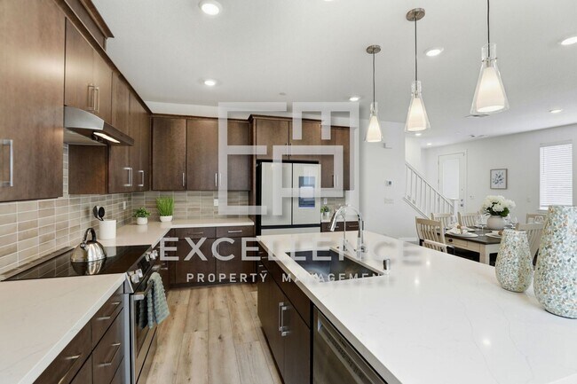 Building Photo - One Year New Home!  3/2.5 With Beautiful Updates Throughout Including Quartz Counters, Water Filt...