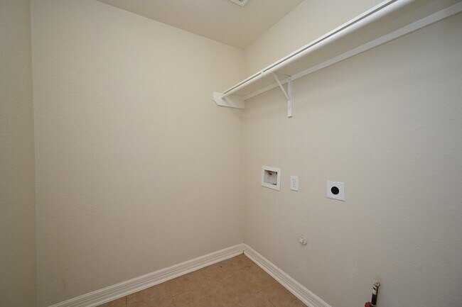 Building Photo - 1506 York Creek Dr