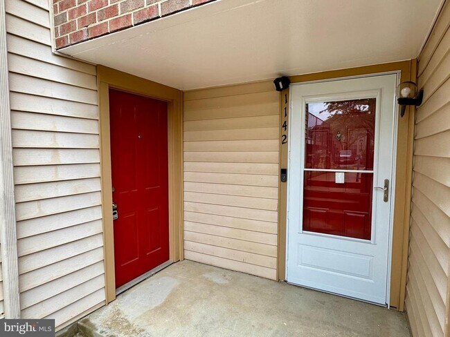 Building Photo - 1142 Windemere Ct