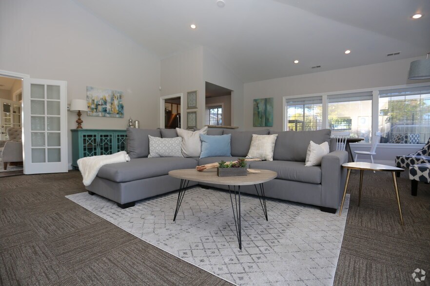 The Seasons Apartments 8650 W Rifleman St Boise ID 83704 Apartment Finder