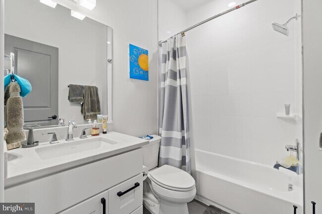 Building Photo - 3525 14th St NW