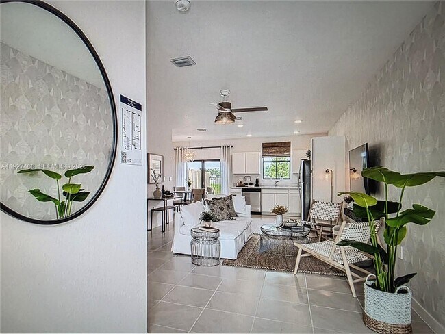 Building Photo - 271 NE 16th St