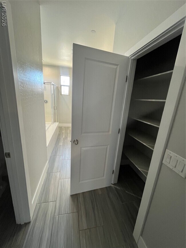 Building Photo - 2455 Calestano Ave