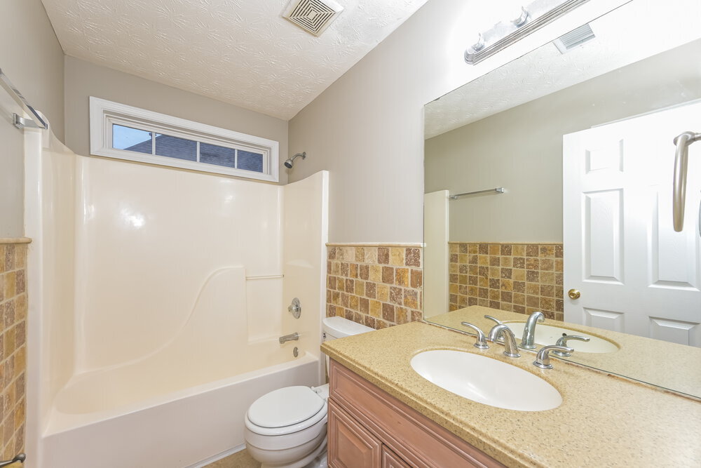 Building Photo - 875 Georgian Hills Dr