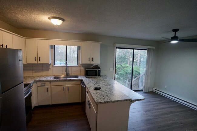 Building Photo - 188 Moreland Ave