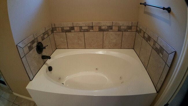 Building Photo - 7041 Cherokee Crossing West