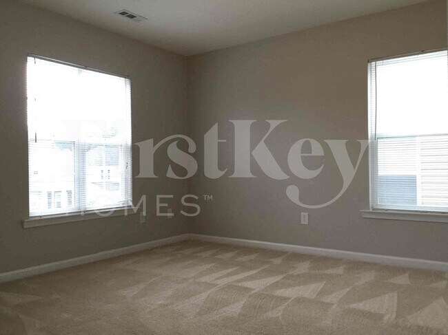 Building Photo - 127 Colville Rd