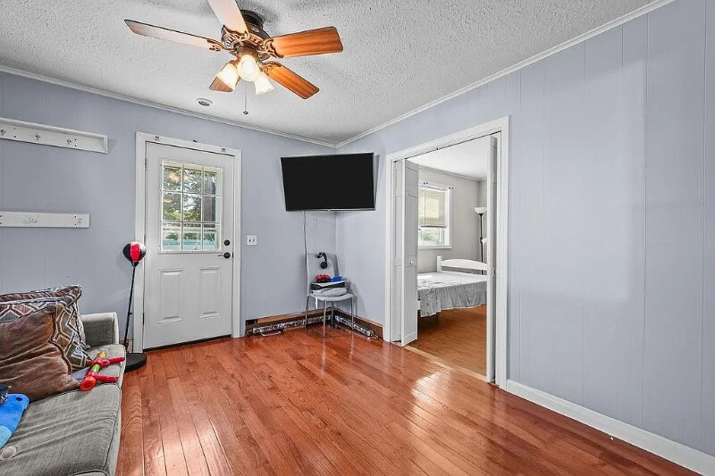Building Photo - 270 Langdon St