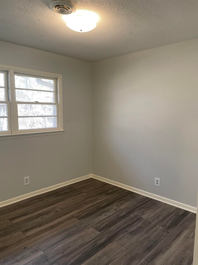 Building Photo - 225 Presley Way