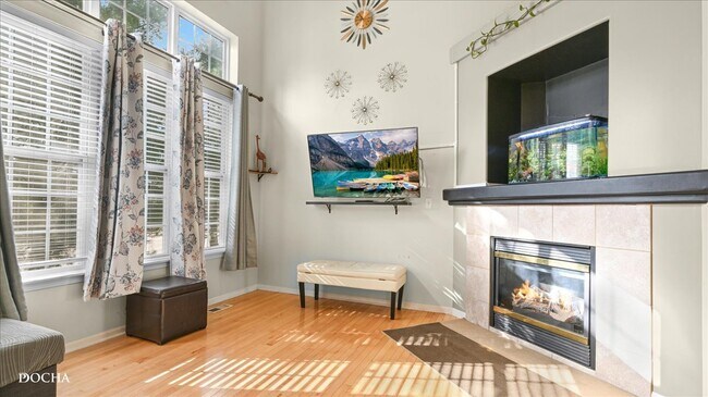 Building Photo - 480 Vaughn Cir