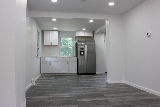 Building Photo - 966 Upper Gulph Rd