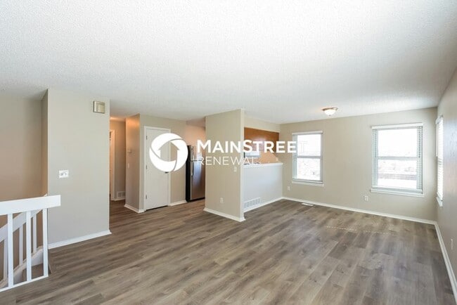 Building Photo - 5 Bedroom Pet-Friendly Home in AURORA, CO ...