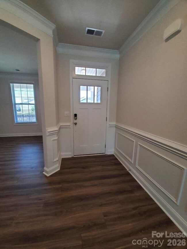 Building Photo - 3013 Lydney Cir