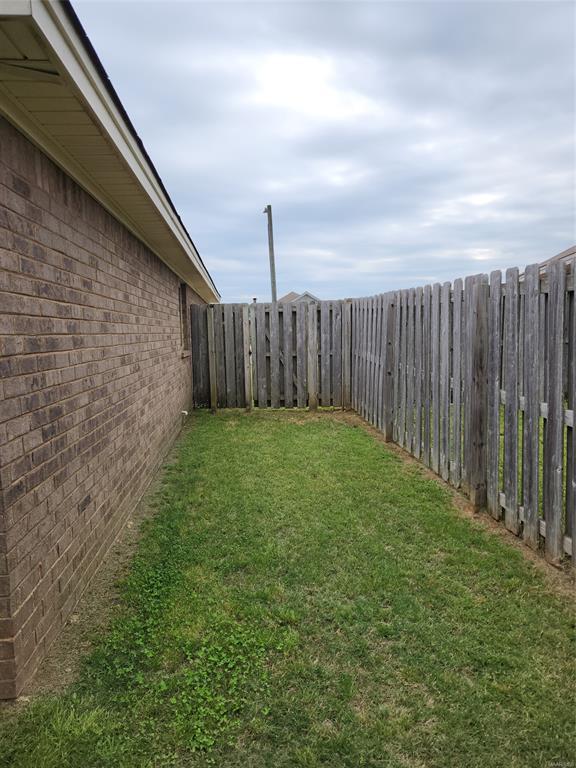 Building Photo - 1804 Cotton Blossom Way