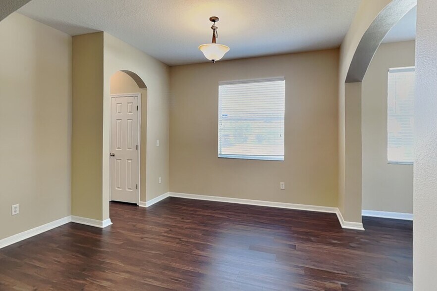 Building Photo - 3124 Shady Lily Ln