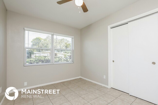 Building Photo - 205 Tangerine Dr